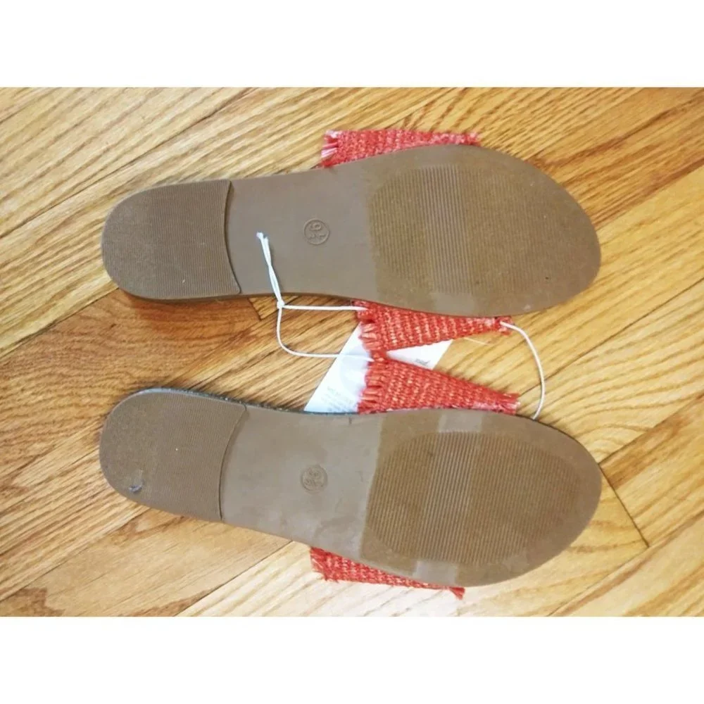 Nwt Universal Thread Coral/Red Luciana‎ Memory Foam Sandals